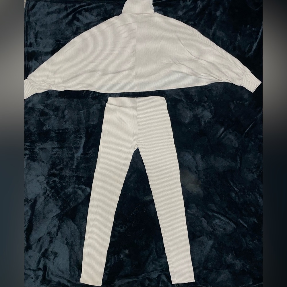 Long sleeve crop top set
